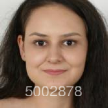  ◳ laura (png) → (ořez 215*215px)